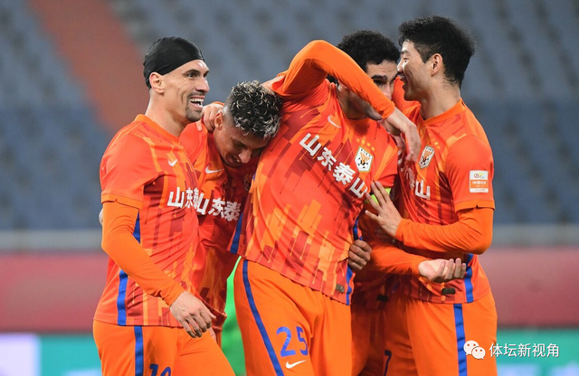 关键时刻突围战来临;浙江队围绕荷甲战术微调;气氛紧张;阵容厚度经受考验(关键时刻拉得出冲得上打得赢的队伍) 关键时刻突围战来临;浙江队围绕荷甲战术微调;气氛紧张;阵容厚度经受考验(关键时刻拉得出冲得上打得赢的队伍)