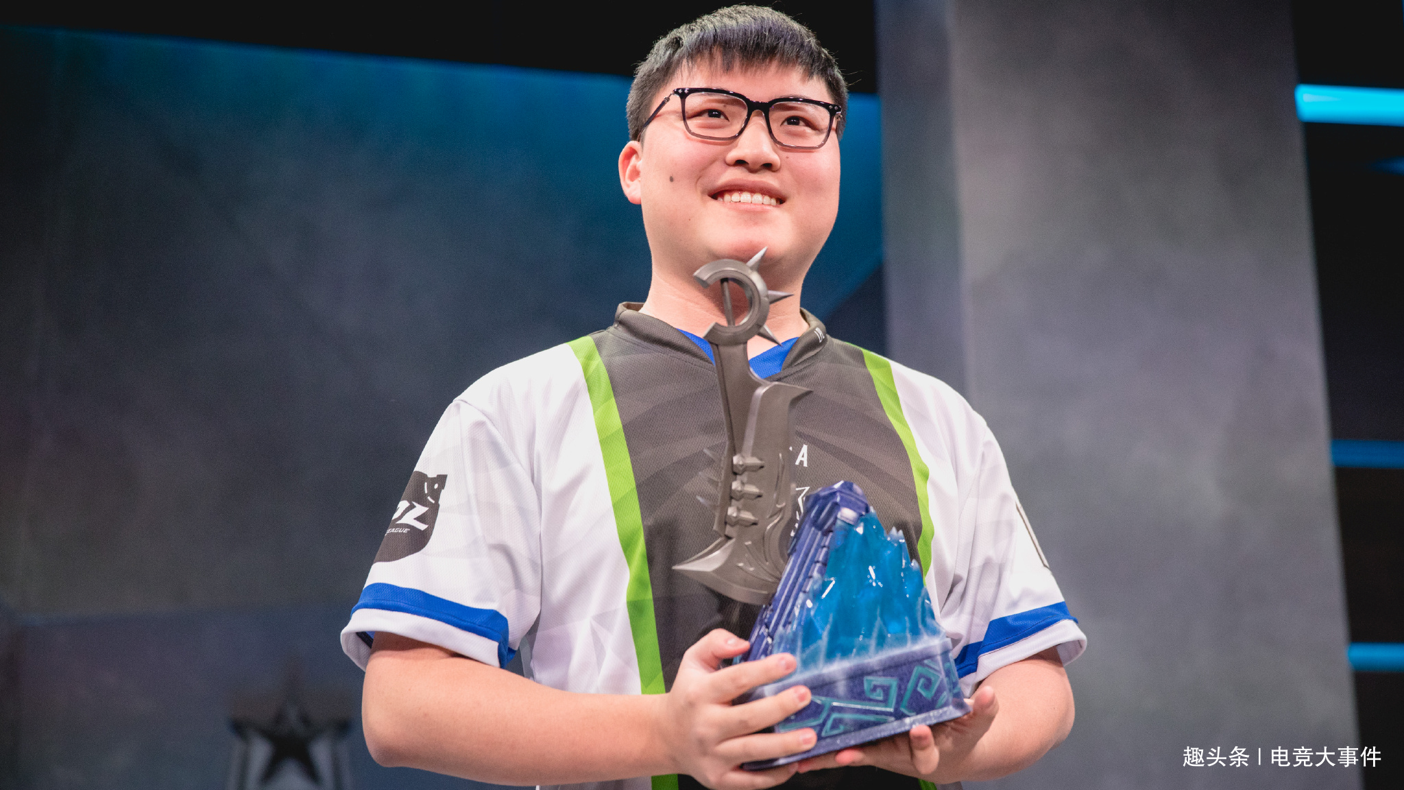 全站APP下载-从Doinb与90激战MAD分钟到集结日莱比锡完成体检，窗口期AC米兰调整名单以备足总杯的简单介绍